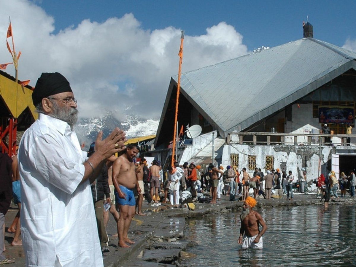 Shri_Hemkunt_Sahib_Yatra.png