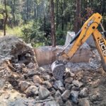 देहरादून: जिलाधिकारी के निर्देश पर गल्जवाड़ी में बरसाती नाले पर किया गया अवैध अतिक्रमण ध्वस्त। Uttarakhand 24×7 Live news