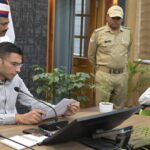 “देहरादून डीएम जनता दर्शन में 212 शिकायतों का निस्तारण, बुजुर्गों और विद्यार्थियों को राहत के निर्देश। Uttarakhand 24×7 Live news