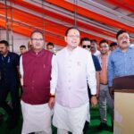 उत्तराखंड को फिल्म शूटिंग हब बनाने पर सीएम धामी और मधुर भंडारकर की चर्चा। Uttarakhand 24×7 Live news