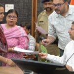 समाधान दिवस बना उम्मीद की किरण, चार गंभीर बीमार बच्चों के इलाज का रास्ता साफ।  Uttarakhand 24×7 Live news