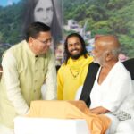 हरिद्वार में मोरारी बापू की रामकथा समापन पर बोले सीएम धामी, देवभूमि को बनाएंगे विश्व की आध्यात्मिक राजधानी। Uttarakhand 24×7 Live news