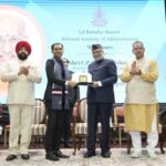 LBSNAA मसूरी में प्रशिक्षु IAS अधिकारियों का प्रशिक्षण समापन, उपराष्ट्रपति ने दिया सेवाभाव और कर्तव्यबोध का मंत्र। Uttarakhand 24×7 Live news