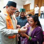 जनता मिलन में महिलाओं ने सीएम धामी को बांधा रक्षा सूत्र, 28-29 अगस्त को रोडवेज बसों में मुफ्त यात्रा। Uttarakhand 24×7 Live news
