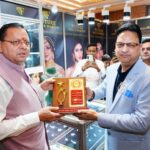 सर्राफ मंडल की एग्जीबिशन में पहुंचे सीएम धामी, पारंपरिक आभूषणों को ग्लोबल पहचान दिलाने पर जोर। Uttarakhand 24×7 Live news