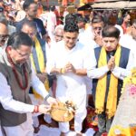 पीएम मोदी के 25 साल की सार्वजनिक सेवा के उपलक्ष्य में सीएम धामी ने हरकी पैड़ी पर की गंगा आरती। Uttarakhand 24×7 Live news