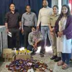 डोईवाला में होमस्टे पर आबकारी विभाग की छापेमारी, अवैध शराब बरामद। Uttarakhand 24×7 Live news